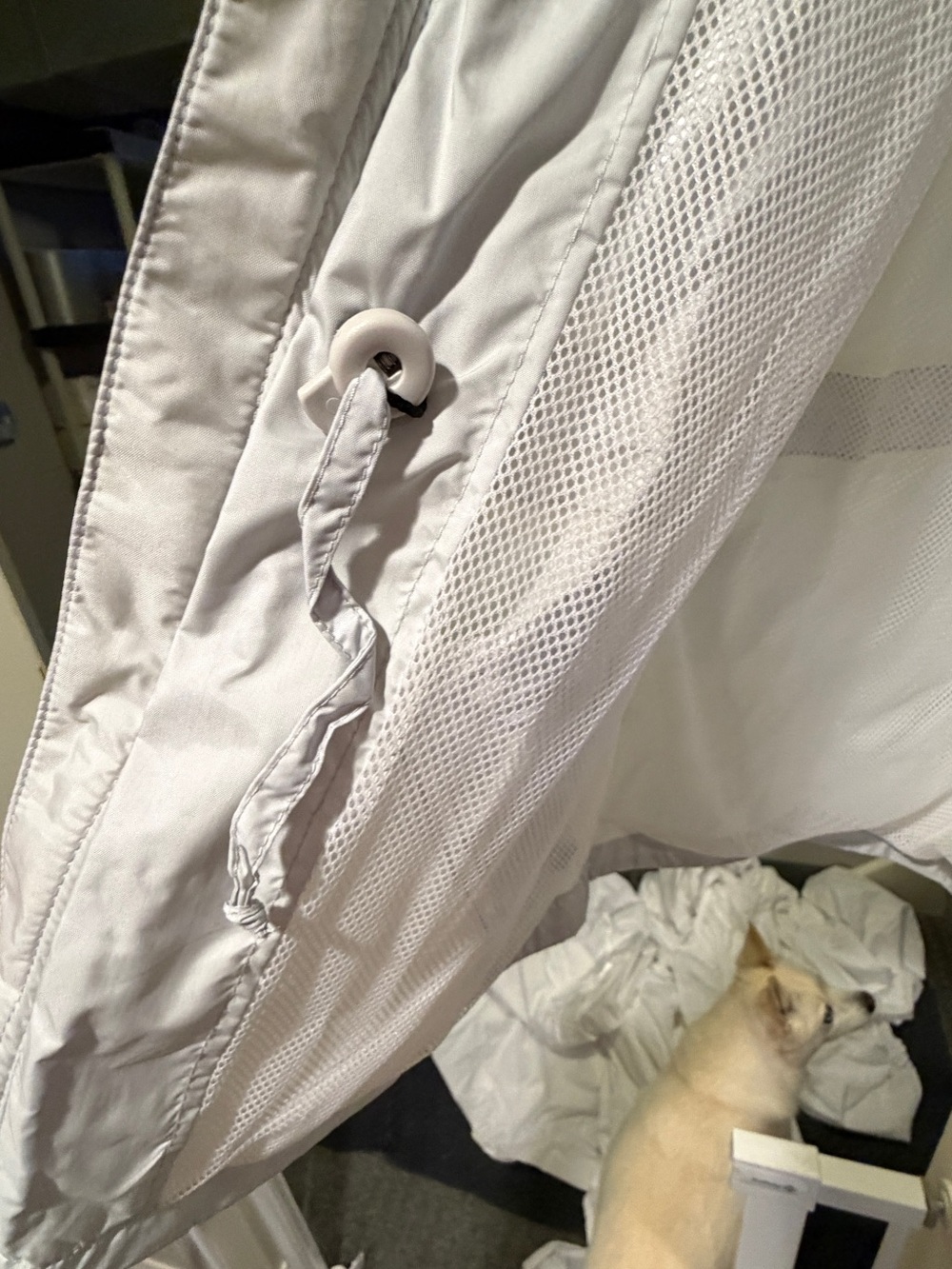 Porsche Design White Sleeveless Zip Front Vest with Black Trim - Picture 7 of 9